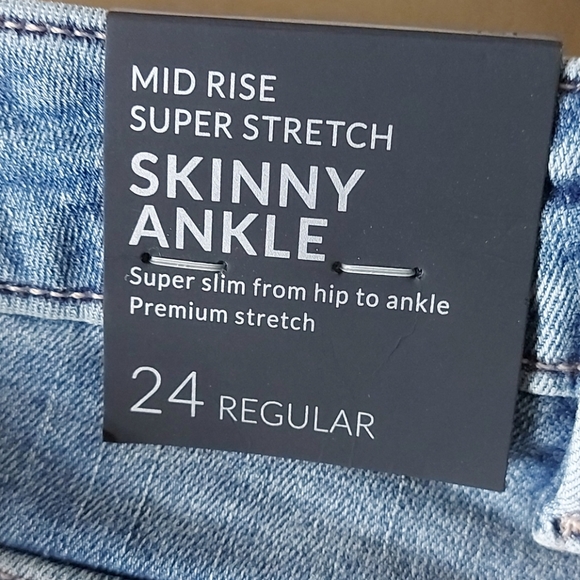 Lane Bryant midrise stretch skinny ankle jeans - Picture 5 of 9